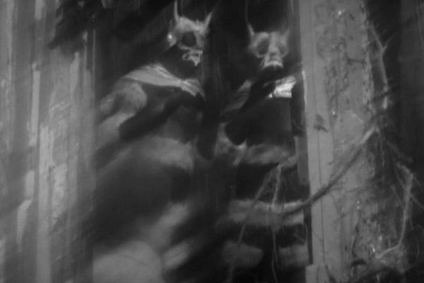 The Menoptra: Prapillus played by Jolyon Booth in Doctor Who: The Web Planet