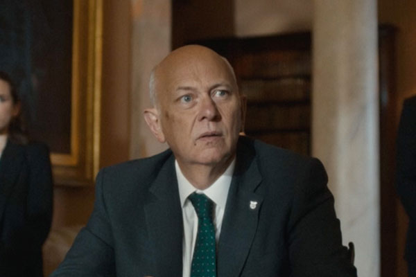 Prime Minister Harry Shaw played by Vincent Franklin in Doctor Who: The Deep